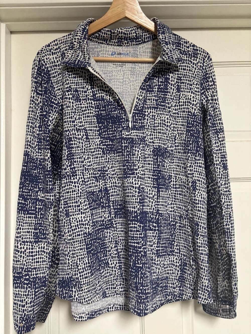 IBKUL 1/4 Zip Pullover Size L Blue White Geometric Print Long Sleeve Shirt